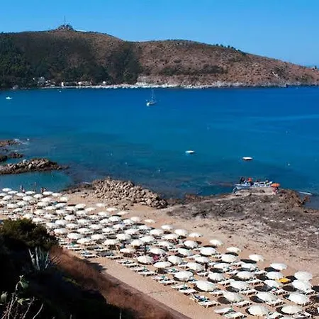Villaggio Degli Olivi ホテル パリヌロ